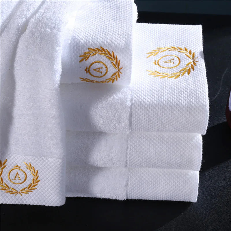 600GSM Luxury White Cotton Bath Towel, Satin Square Pattern, High Absorbency for Spa Salon Home Use